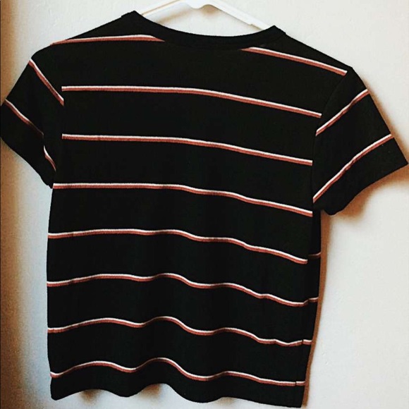 A stripped trendy Vans tee shirt! :) - Picture 3 of 4